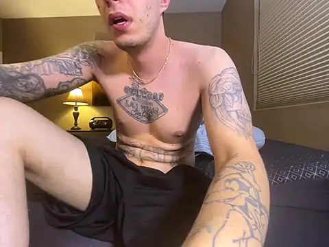 Bwcjoshbanks online show from 10.08.25