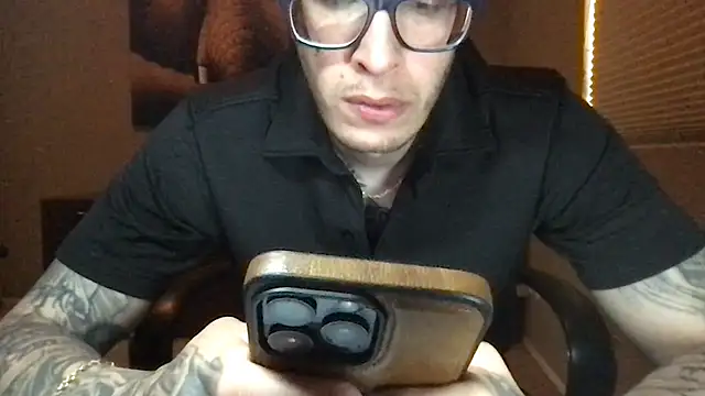 Bwcjoshbanks online show from 04.12.26