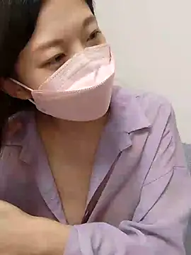 Lu Nana online show from 12.11.24