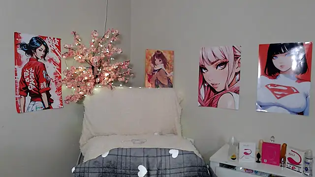 Moertomlly online show from 10.05.25