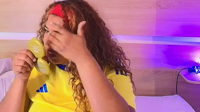  nickypurple  online show from 03.18.26