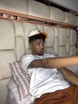 Snapshot of matatanlove chatting on 02.28.25 matatanlove online show from 02.28.25