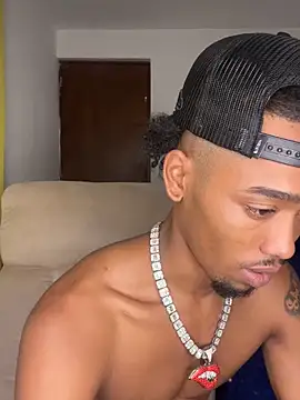 Snapshot of matatanlove chatting on 11.13.25 matatanlove online show from 11.13.25