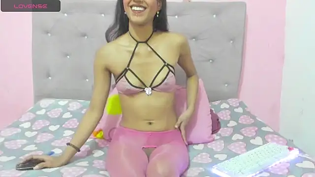 Ania-Ross online show from 03.04.25