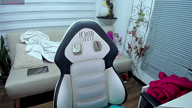 Lunlunera online show from 03.10.26