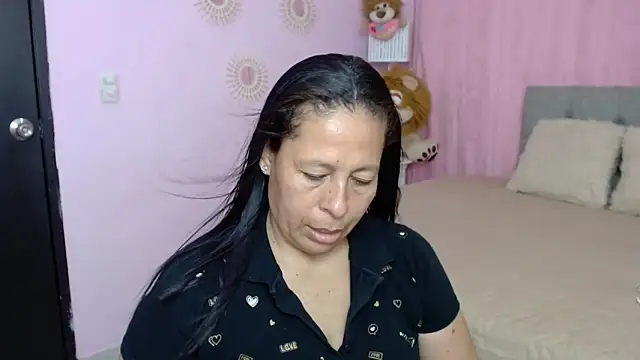 mature martina online show from 10.06.25