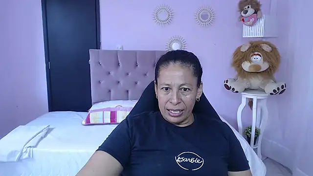 mature martina online show from 02.06.26