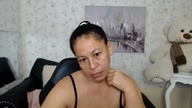 Snapshot of mature_martina chatting on 05.26.26 mature martina online show from 05.26.26