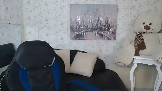 Snapshot of mature_martina chatting on 06.13.26 mature martina online show from 06.13.26