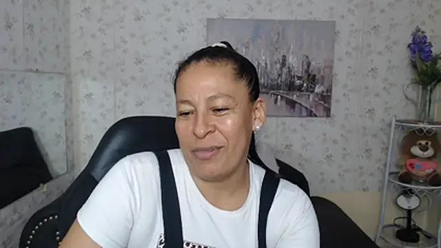 Snapshot of mature_martina chatting on 07.11.26 mature martina online show from 07.11.26