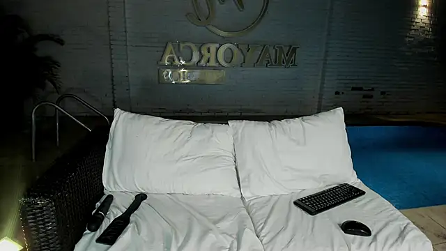 Snapshot of JESYSOZ23_ chatting on 12.23.24 JESYSOZ23 online show from 12.23.24