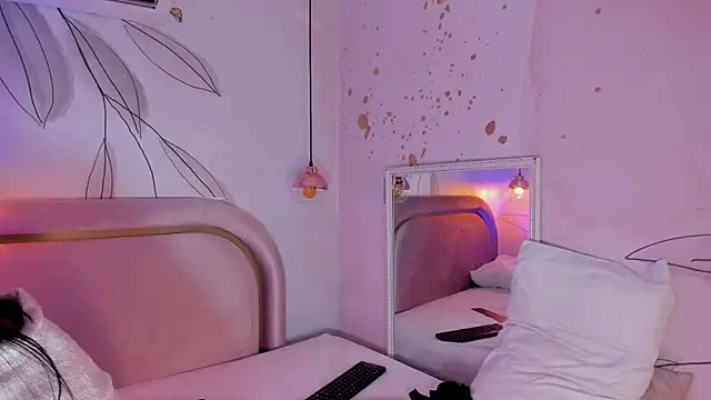 Snapshot of JESYSOZ23_ chatting on 01.29.25 JESYSOZ23 online show from 01.29.25