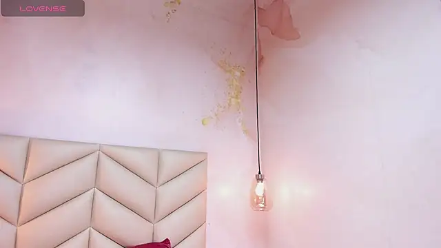 Snapshot of JESYSOZ23_ chatting on 09.28.25 JESYSOZ23 online show from 09.28.25