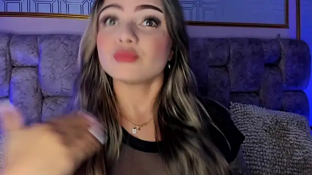 AnnyLopezz  online show from 01.07.25
