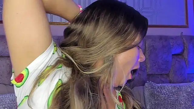 AnnyLopezz  online show from 03.06.25