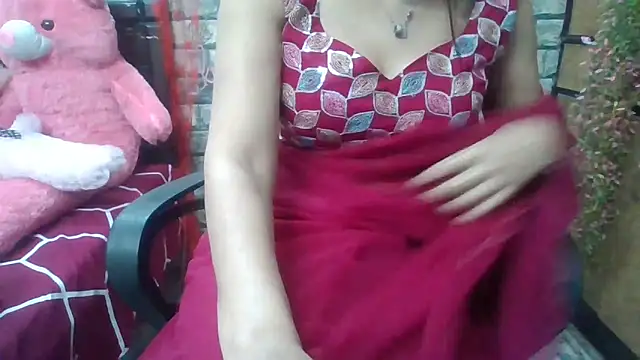 Snapshot of Sexy_iknoor chatting on 02.23.25 Sexy iknoor online show from 02.23.25