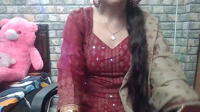 Snapshot of Sexy_iknoor chatting on 10.10.25 Sexy iknoor online show from 10.10.25