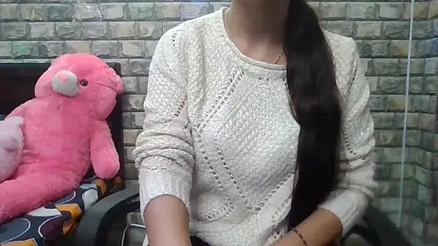 Snapshot of Sexy_iknoor chatting on 11.19.25 Sexy iknoor online show from 11.19.25