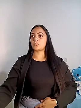 Snapshot of MEGAN_X0XX chatting on 12.25.24 MEGAN X0XX online show from 12.25.24