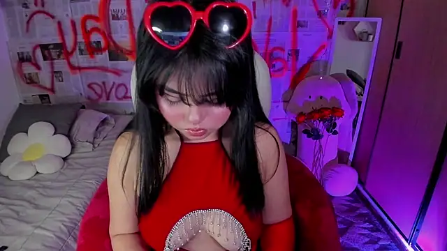 Snapshot of damn_that_booty chatting on 02.14.25 damn that booty online show from 02.14.25