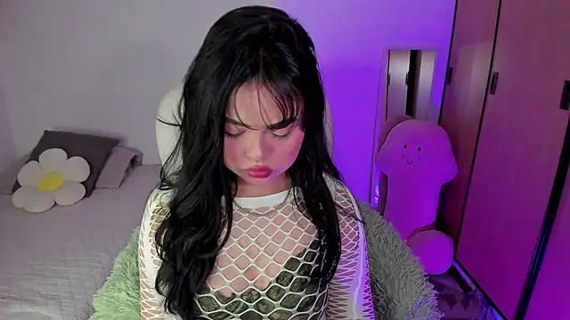 Snapshot of damn_that_booty chatting on 02.24.25 damn that booty online show from 02.24.25