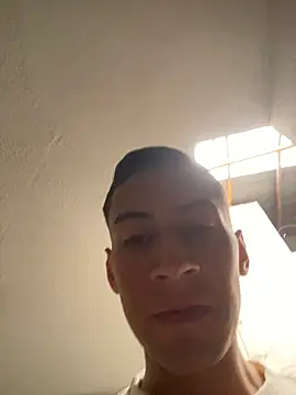 Snapshot of vpn1000 chatting on 11.27.25 vpn1000 online show from 11.27.25