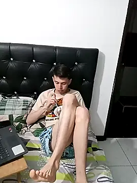 Snapshot of Norehg chatting on 02.11.25 Norehg online show from 02.11.25