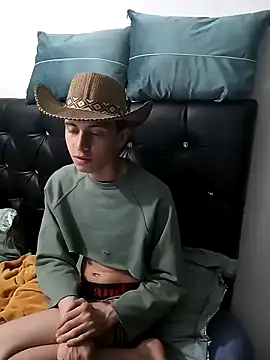 Snapshot of Norehg chatting on 02.18.25 Norehg online show from 02.18.25