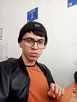 Snapshot of Norehg chatting on 02.20.25 Norehg online show from 02.20.25