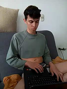 Snapshot of Norehg chatting on 03.02.25 Norehg online show from 03.02.25