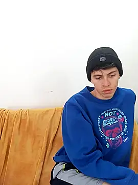 Snapshot of Norehg chatting on 03.09.25 Norehg online show from 03.09.25