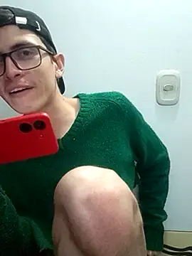 Snapshot of Norehg chatting on 03.17.25 Norehg online show from 03.17.25