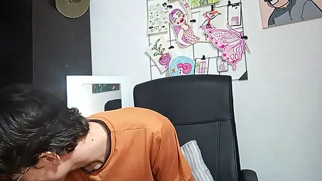 Snapshot of Norehg chatting on 09.22.25 Norehg online show from 09.22.25