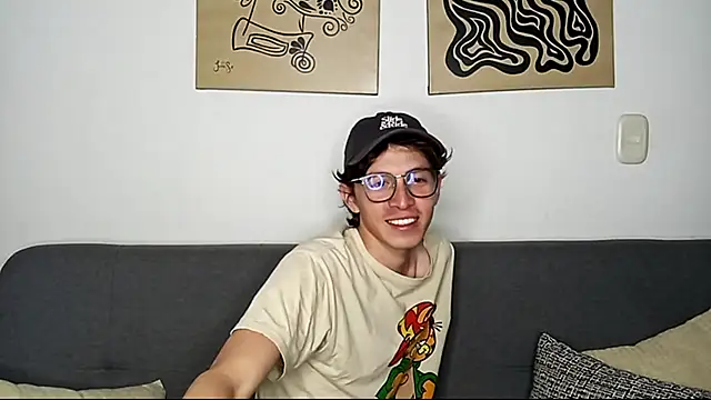 Snapshot of Norehg chatting on 10.01.25 Norehg online show from 10.01.25