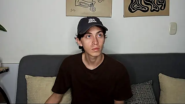 Snapshot of Norehg chatting on 10.03.25 Norehg online show from 10.03.25