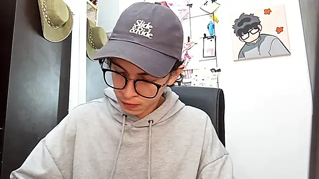 Snapshot of Norehg chatting on 10.16.25 Norehg online show from 10.16.25