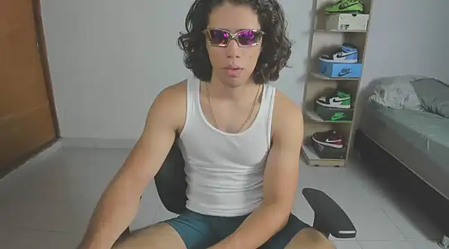 imtonny19 online show from 02.18.25