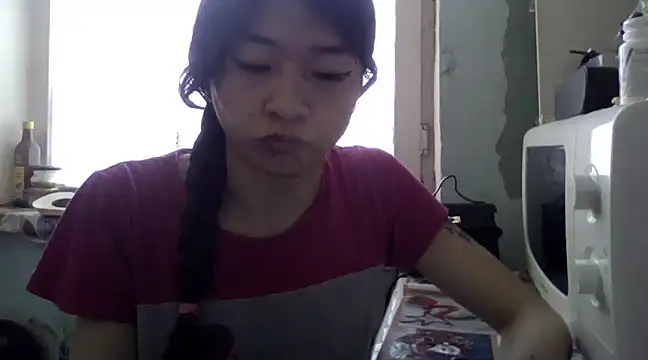 CarlyJoy online show from 02.20.25