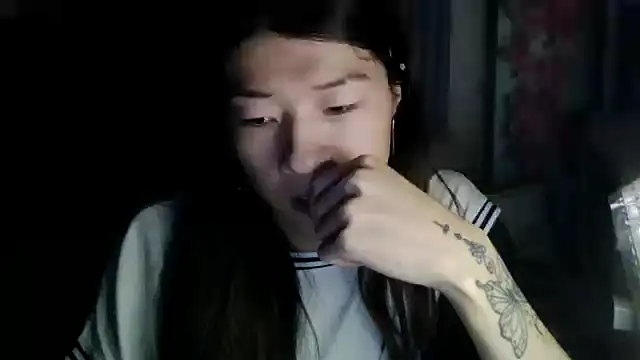 CarlyJoy online show from 10.01.25