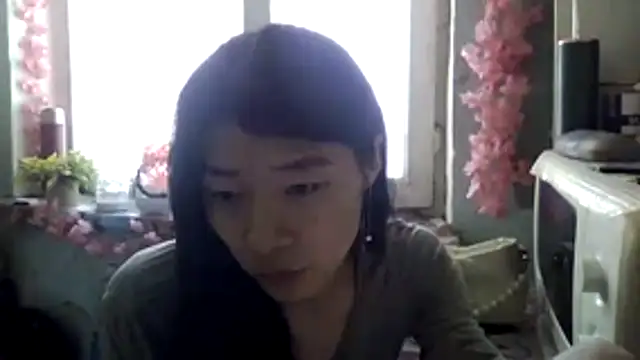 CarlyJoy online show from 11.24.25