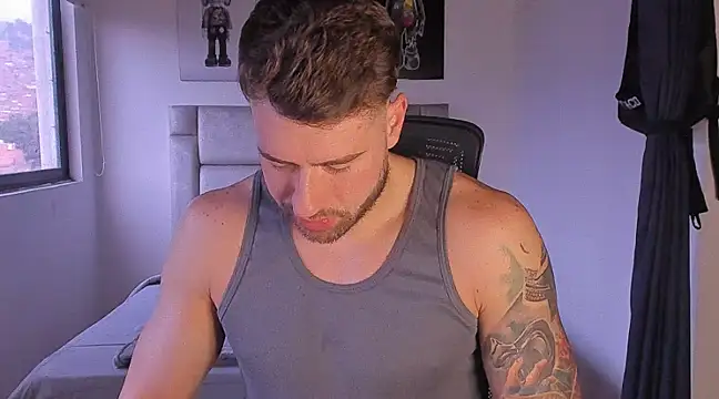 Snapshot of paul_rogerr chatting on 02.19.25 paul rogerr online show from 02.19.25