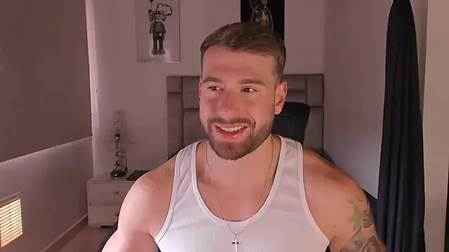 Snapshot of paul_rogerr chatting on 09.28.25 paul rogerr online show from 09.28.25