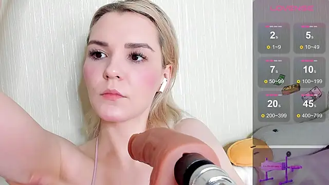 Kaya Devis online show from 01.30.25