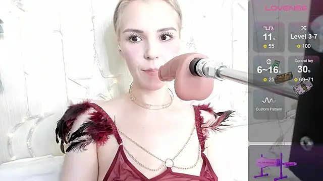 Kaya Devis online show from 03.27.26