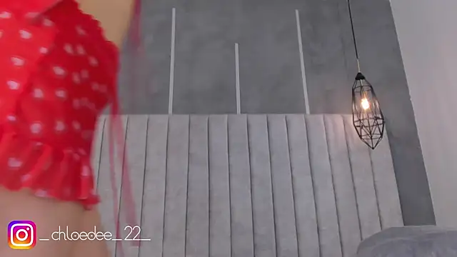 Snapshot of chloe_d chatting on 01.11.25 chloe d online show from 01.11.25