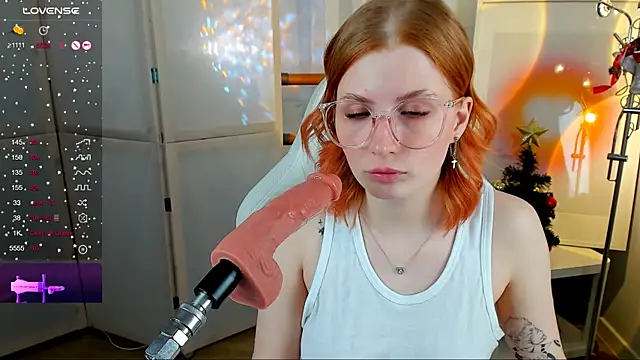 Snapshot of Mira__Blush chatting on 01.02.25 Mira Blush online show from 01.02.25