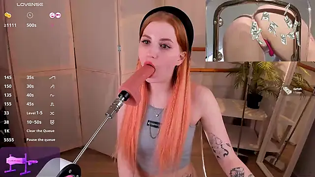 Snapshot of Mira__Blush chatting on 02.12.25 Mira Blush online show from 02.12.25