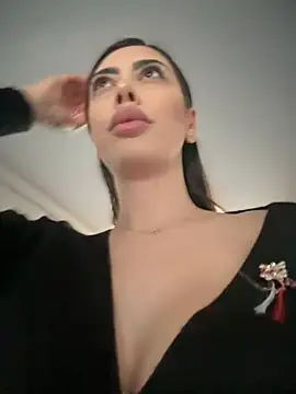 Snapshot of Flower_Pow3r chatting on 03.03.25 Flower Pow3r online show from 03.03.25