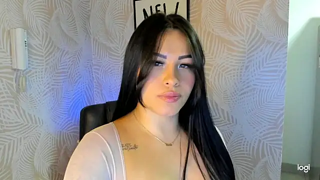 Snapshot of sexyyykloee chatting on 01.28.25 sexyyykloee online show from 01.28.25