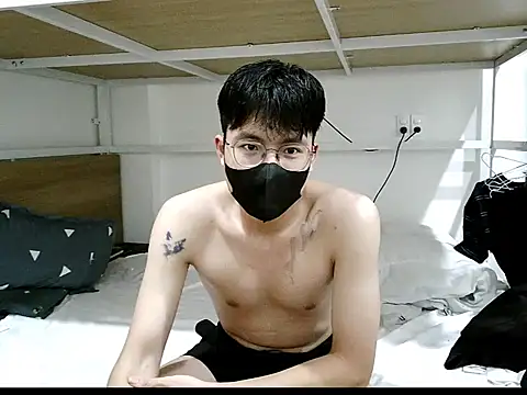 Gwencloudy online show from 11.06.25